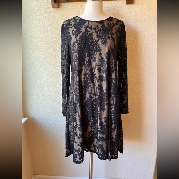 CeCe Black Lace Dress 10 - Picture 1 of 12